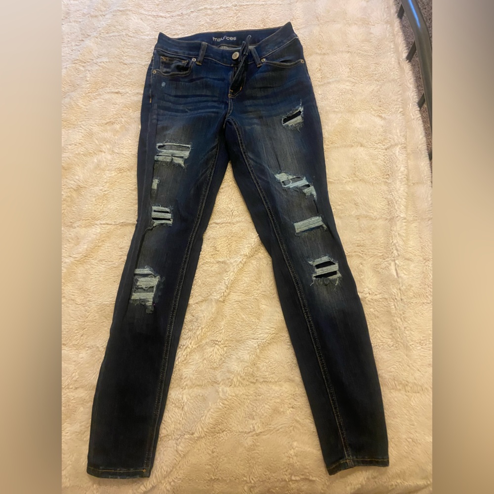 Distressed Maurice’s Size 4 Jeans
